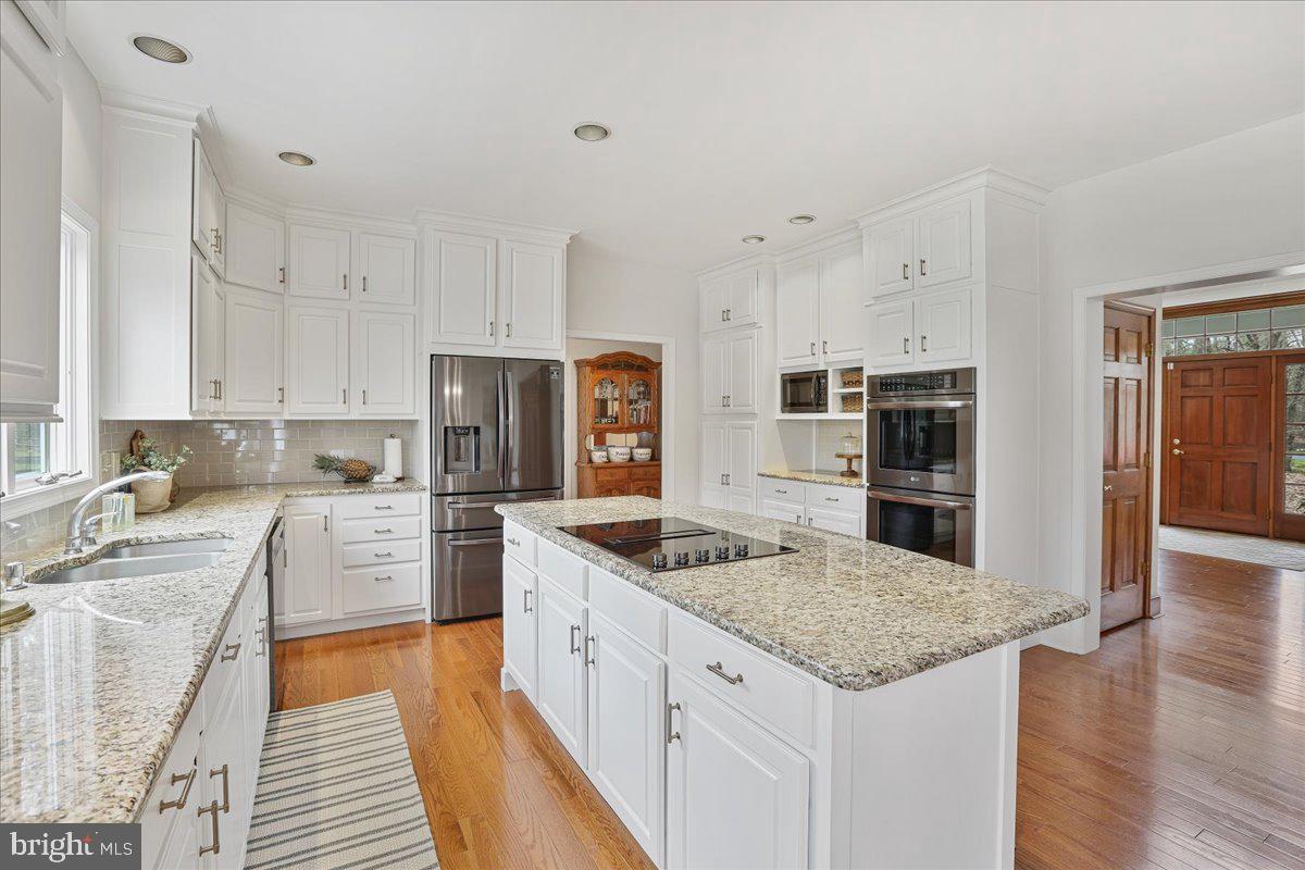 2 Hunters Lane Tabernacle, NJ 08088 - Photo 26 of 70 Kitchen - all new appliances