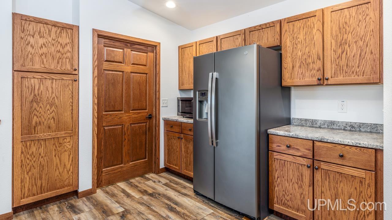 1263 Timber Ridge Road Iron Mountain, MI 49801 - Photo 9 of 29