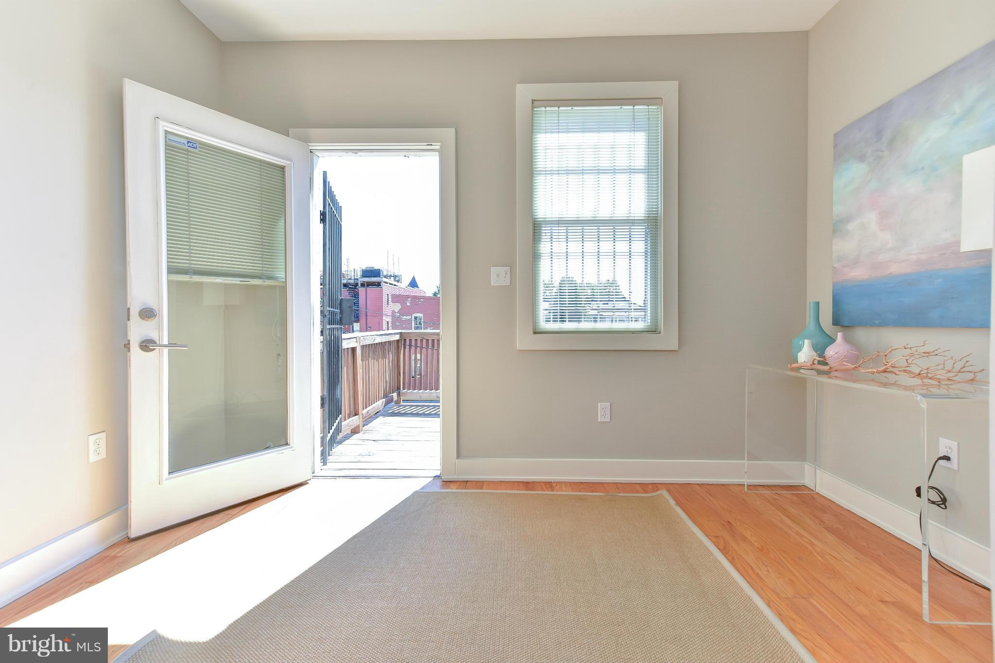 1118 Monroe Street Northwest, Unit 2 Washington, DC 20010 - Photo 20 of 27 Den