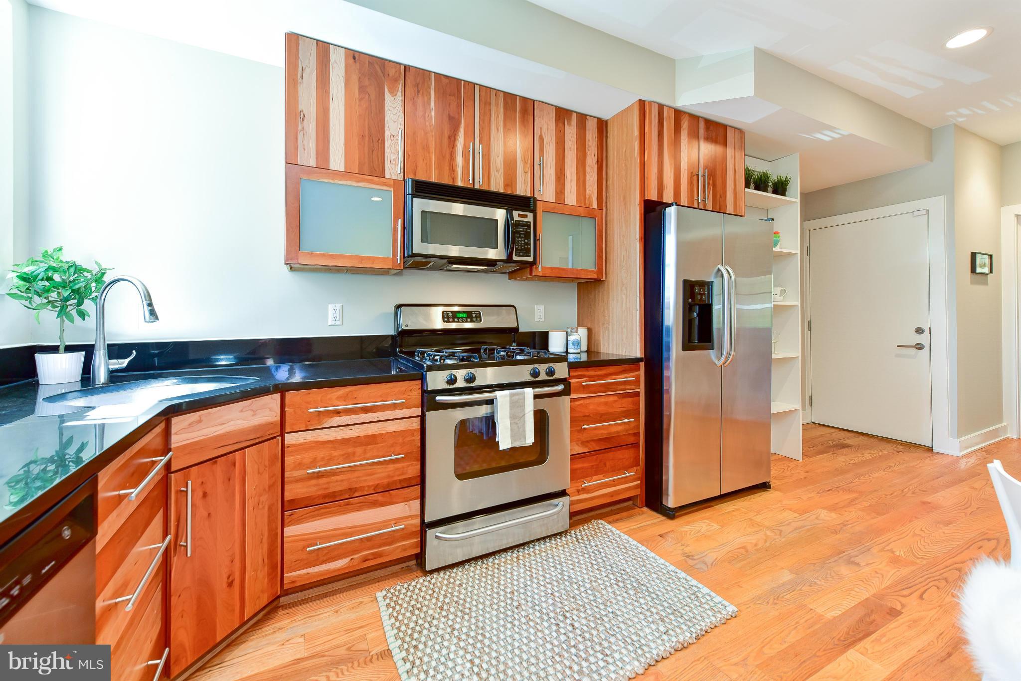 1118 Monroe Street Northwest, Unit 2 Washington, DC 20010 - Photo 3 of 27 Kitchen