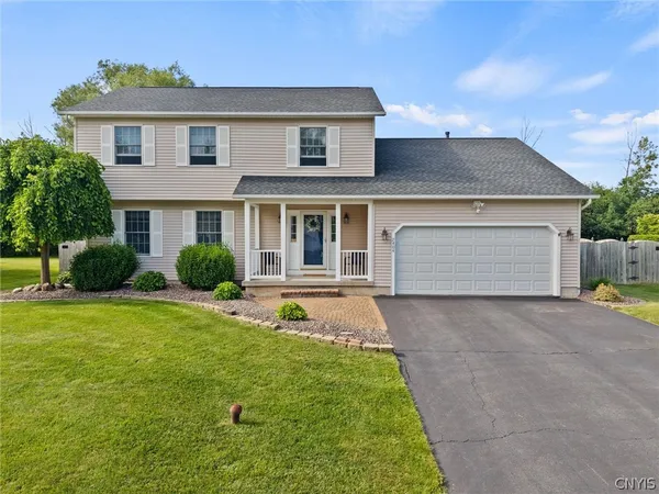 $479,000 | 7404 Bay Chapel Circle, Clay, NY 13088