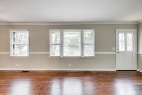 $520,000 | 220 Haywood Lane, Nashville, TN 37211