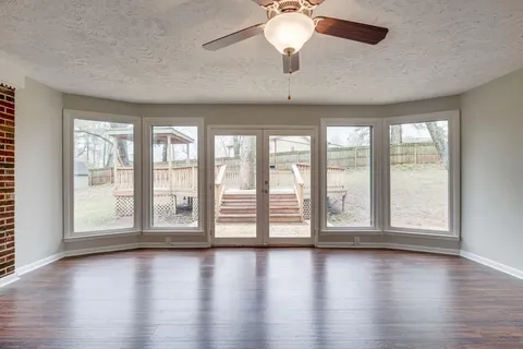 $520,000 | 220 Haywood Lane, Nashville, TN 37211