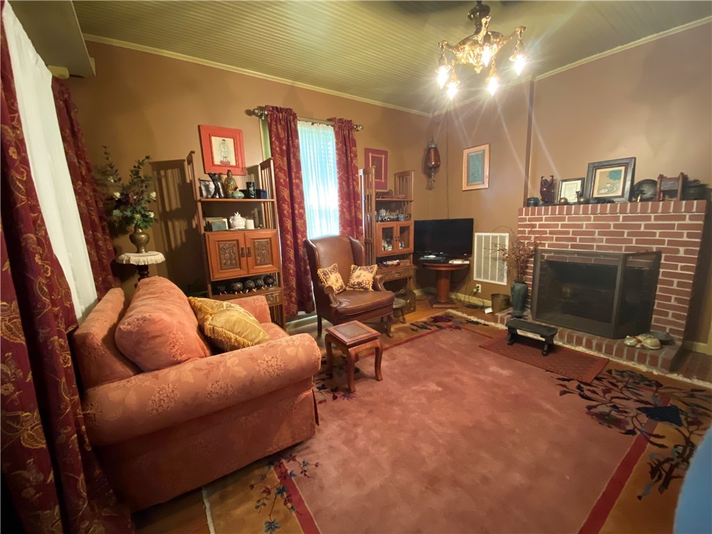 318 Kenneth Street Walhalla, SC 29691 - Photo 4 of 39 Gallery Image 4