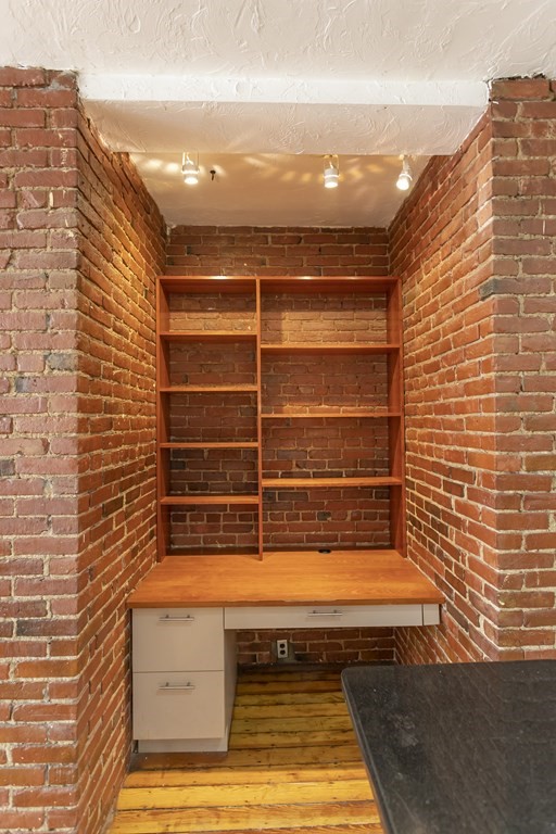 101 Cedar Street, Unit 2 Boston, MA 02119 - Photo 11 of 22