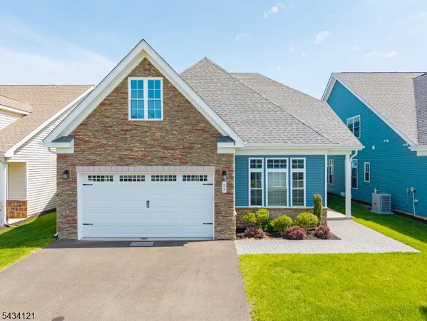 $800,000 | 22 Samjan Circle, Hightstown, NJ 08520