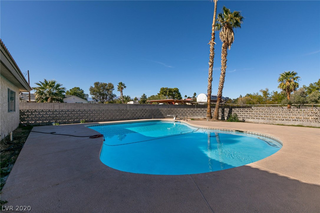 6364 West Desert Inn Road Las Vegas, NV 89146 - Photo 34 of 35 Gallery Image 34