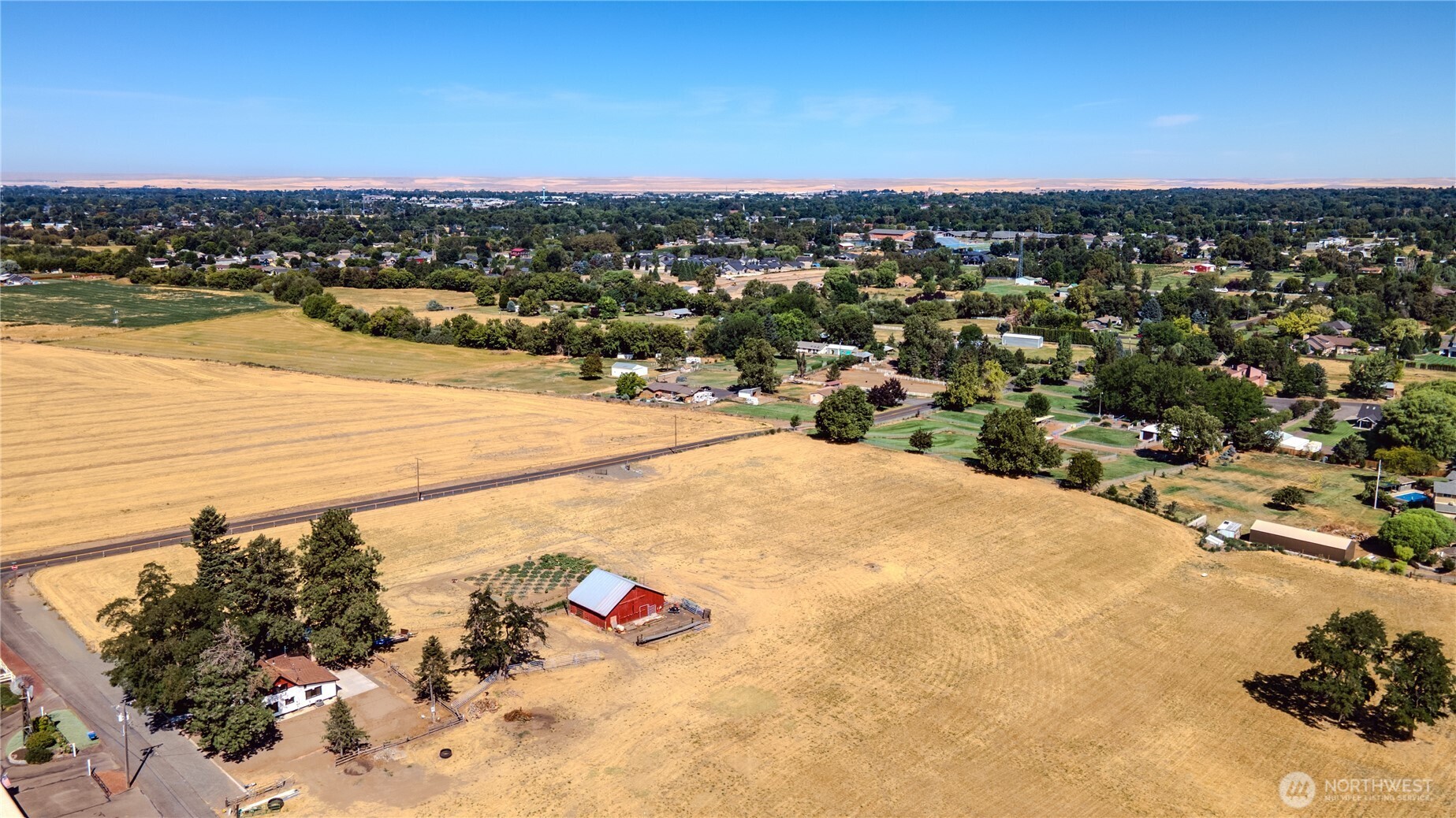 0 Kendall Road Walla Walla, WA 99362 - Photo 9 of 10 a view of a city