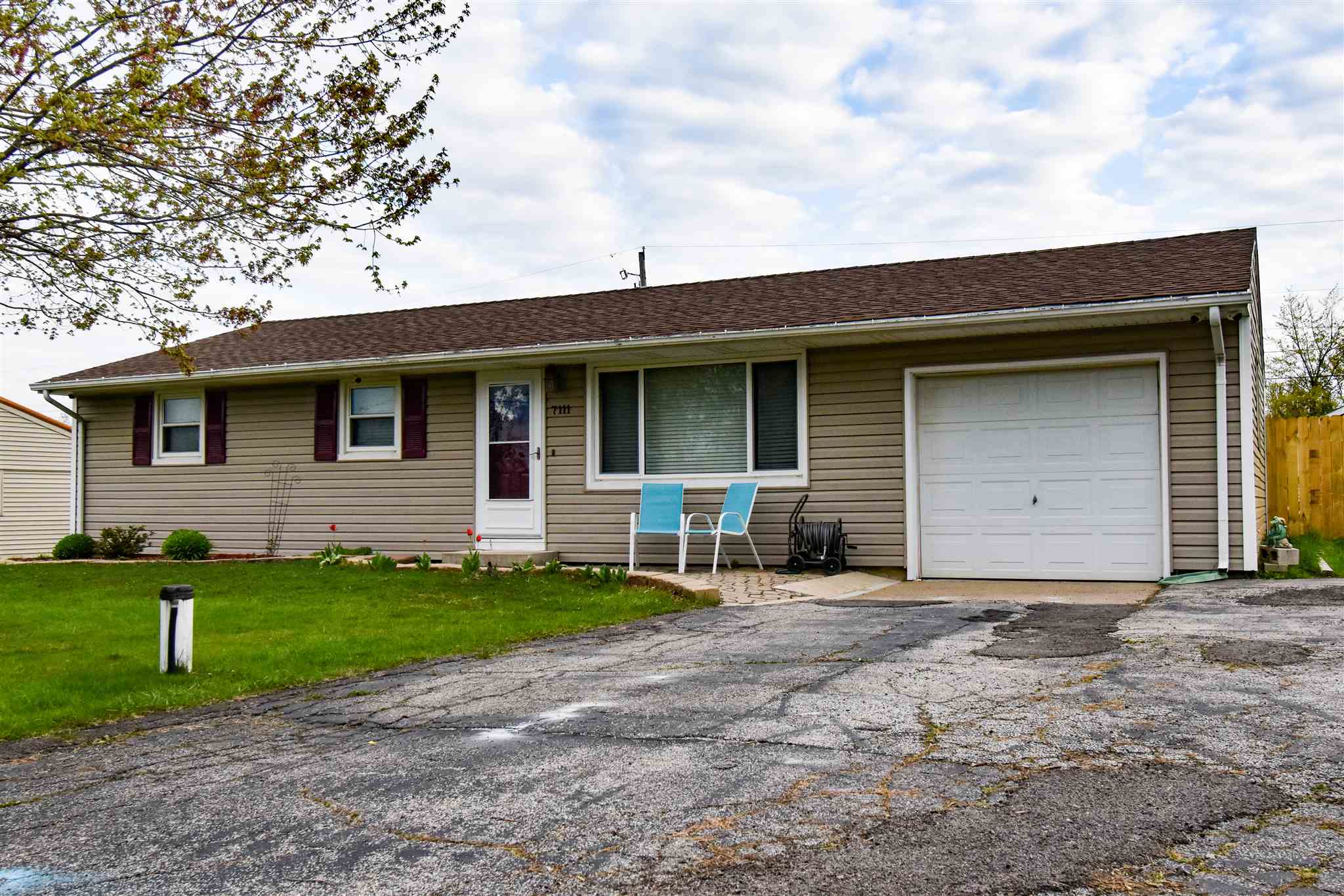 7111 Eby Road Fort Wayne, IN 46835 - Photo 1 of 29