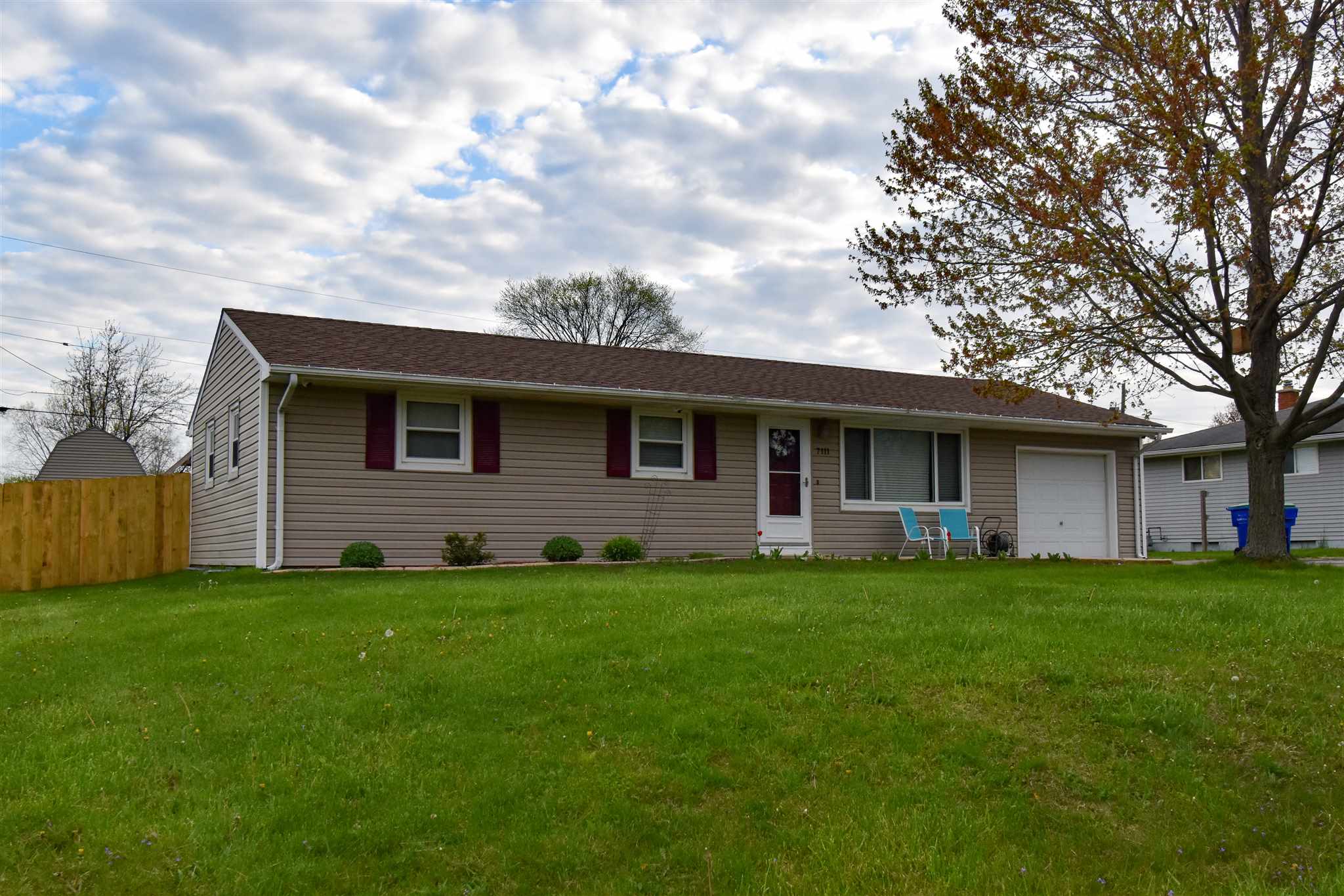 7111 Eby Road Fort Wayne, IN 46835 - Photo 2 of 29