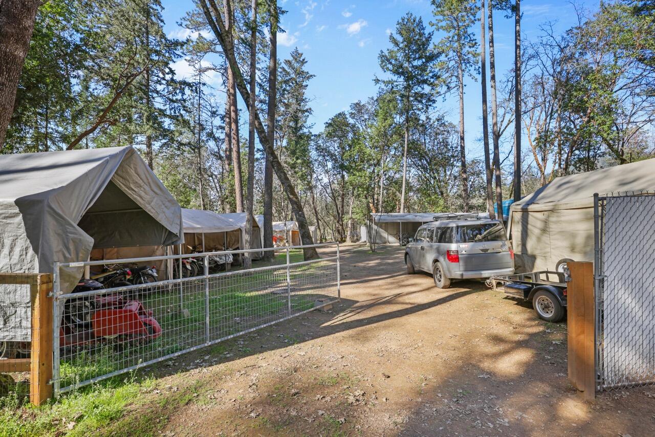 1438 Summit Loop Grants Pass, OR 97527 - Photo 26 of 28 EP1A9436 Large