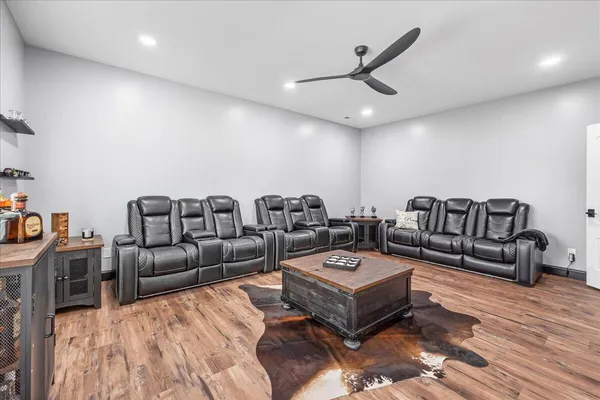 $1,250,000 | 4660 South Pittsburg Mountain Road, South Pittsburg, TN 37380