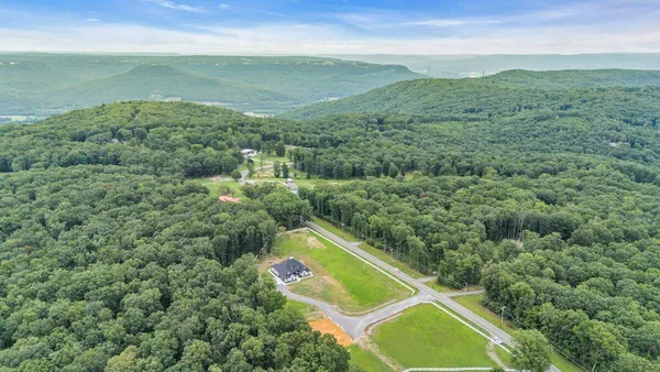 $1,250,000 | 4660 South Pittsburg Mountain Road, South Pittsburg, TN 37380