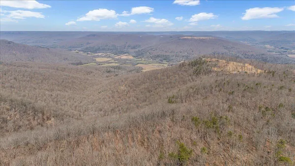 $1,250,000 | 4660 South Pittsburg Mountain Road, South Pittsburg, TN 37380