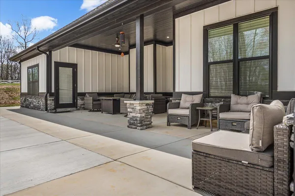 $1,250,000 | 4660 South Pittsburg Mountain Road, South Pittsburg, TN 37380