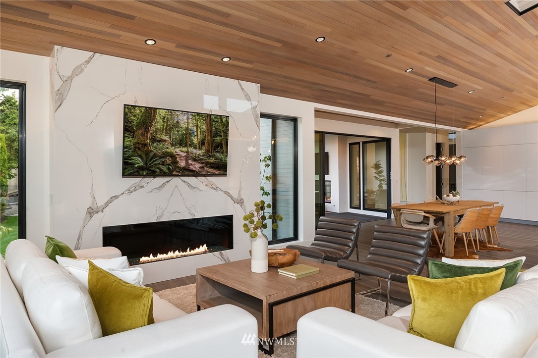 1043 Belfair Road Bellevue, WA 98004 - Photo 10 of 25