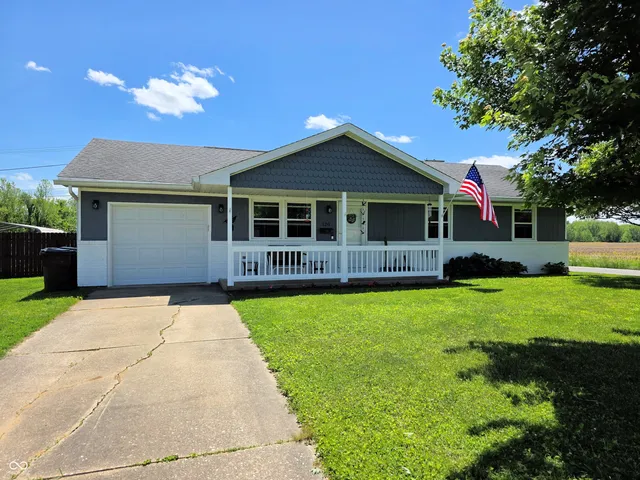 $214,900 | 120 West Cummings Street, Brownstown, IN 47220
