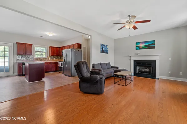 $2,095 | 270 Silver Hills Drive, Jacksonville, NC 28546