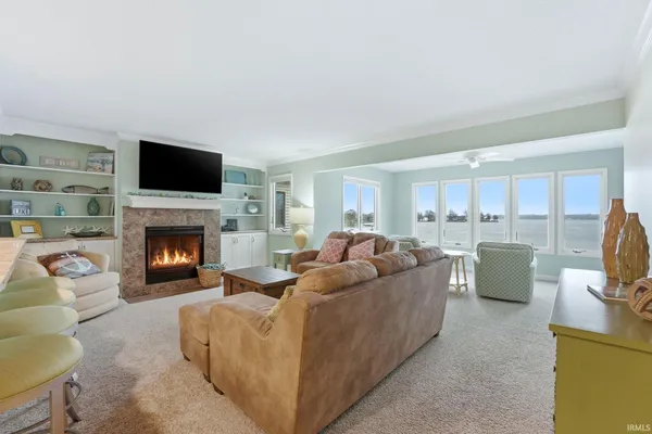 $329,900 | 2402 Winona Avenue, Unit 8, Winona Lake, IN 46590