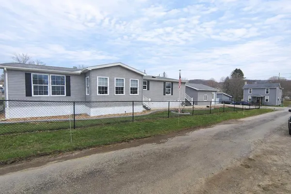 $249,900 | 3959 Maple Street, Hawthorn, PA 16230