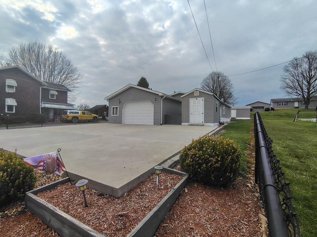 3959 Maple Street Hawthorn, PA 16230 - Photo 4 of 49