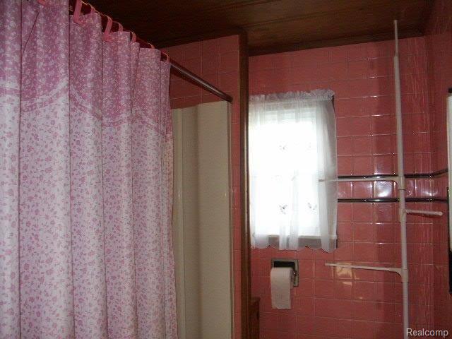 3775 Myrtle Road Fort Gratiot, MI 48059 - Photo 8 of 20 Bathroom