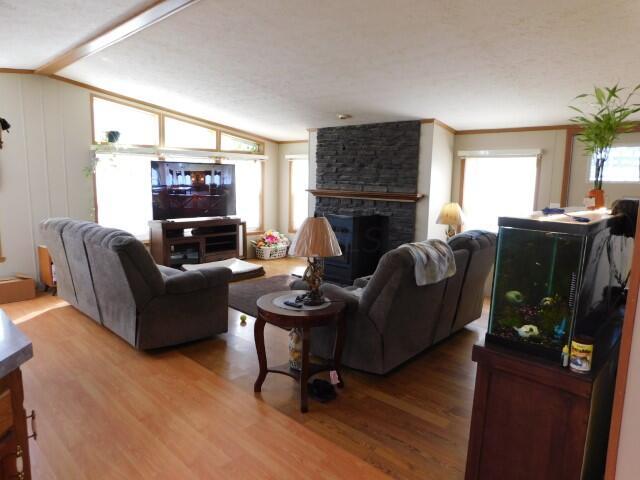 14624 Nickel Plate Road Logan, OH 43138 - Photo 7 of 28 001