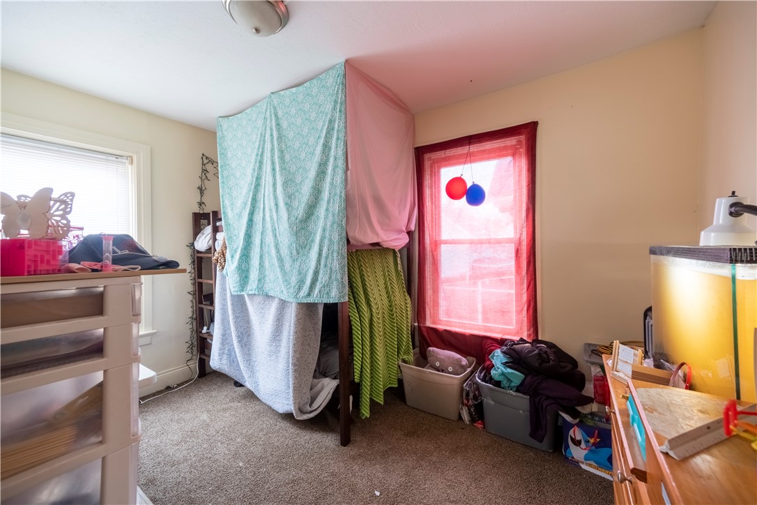 33 Cross Street Woonsocket, RI 02895 - Photo 9 of 34