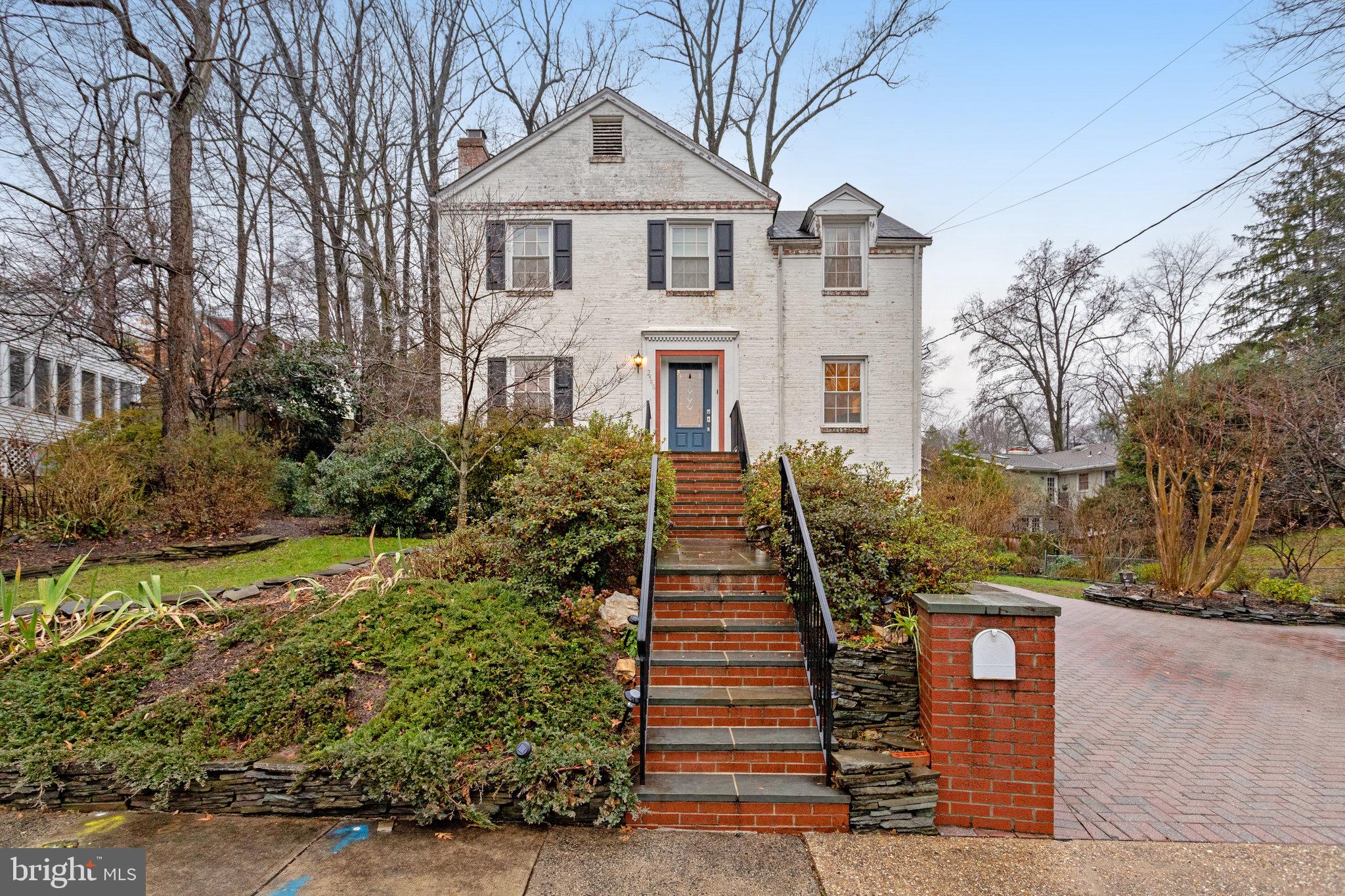 2546 Military Road Arlington, VA 22207 - Photo 2 of 63 Gallery Image 2