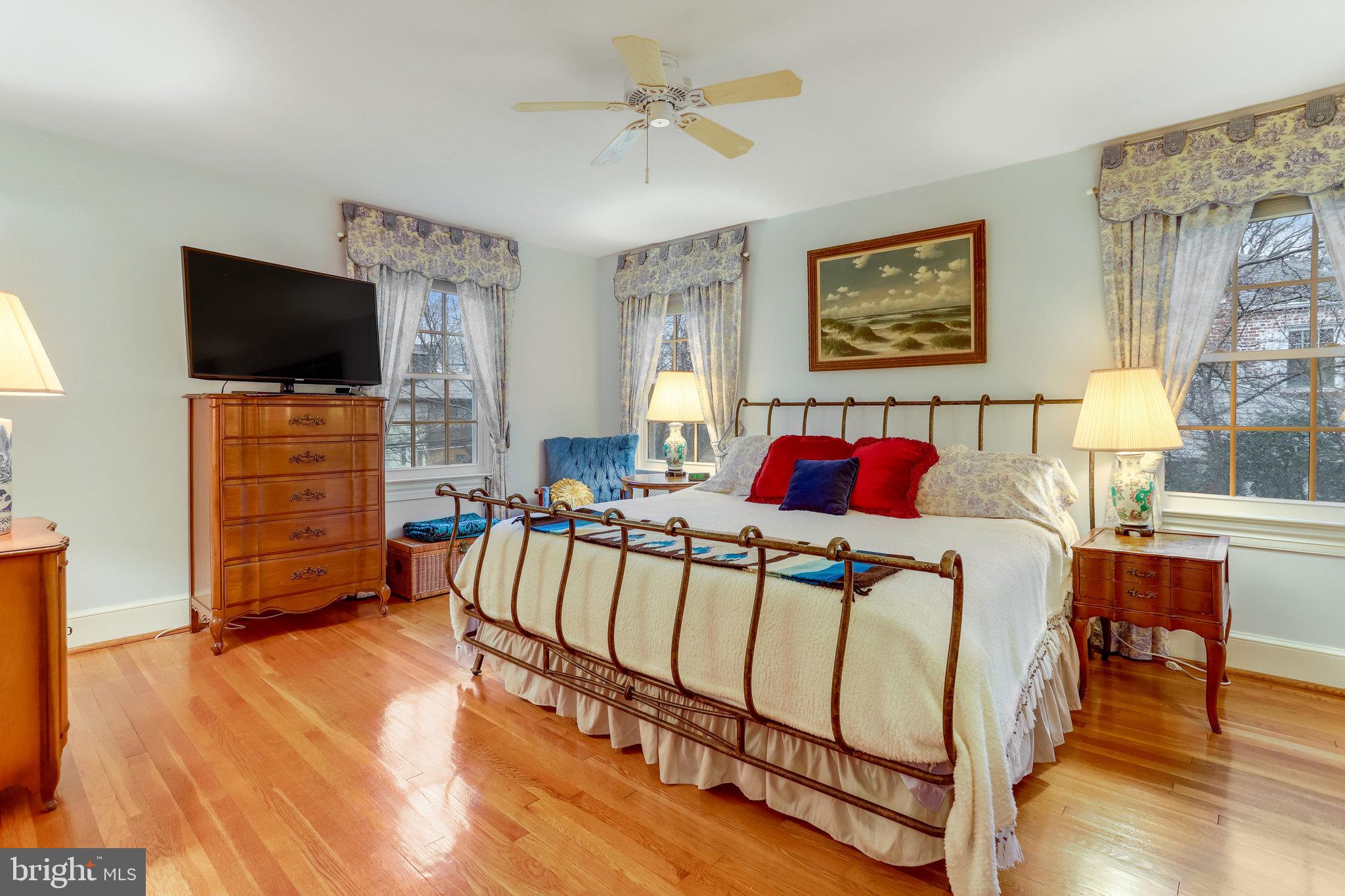 2546 Military Road Arlington, VA 22207 - Photo 34 of 63 Gallery Image 34