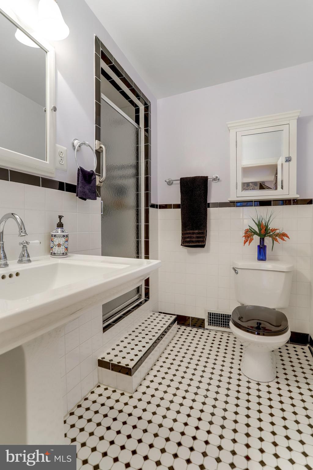 2546 Military Road Arlington, VA 22207 - Photo 39 of 63 Gallery Image 39