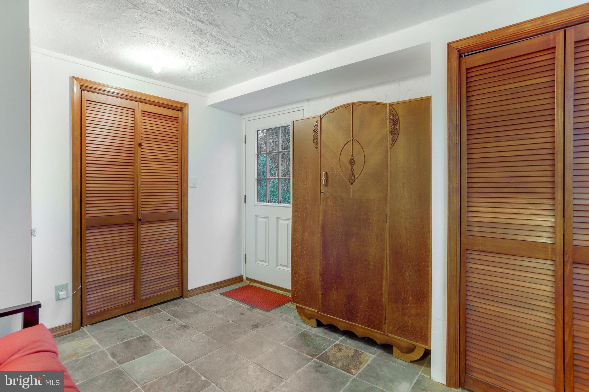 2546 Military Road Arlington, VA 22207 - Photo 46 of 63 Gallery Image 46