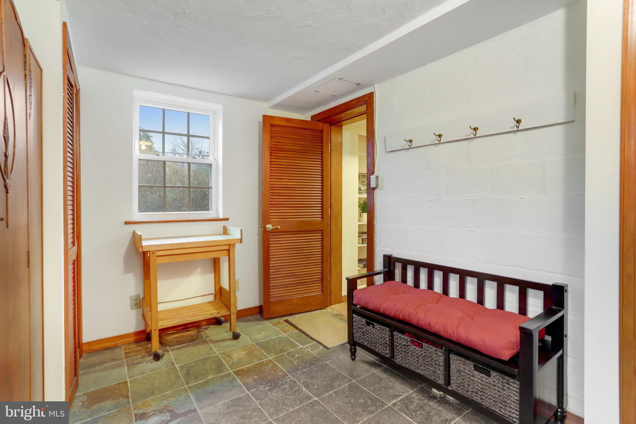2546 Military Road Arlington, VA 22207 - Photo 47 of 63 Gallery Image 47
