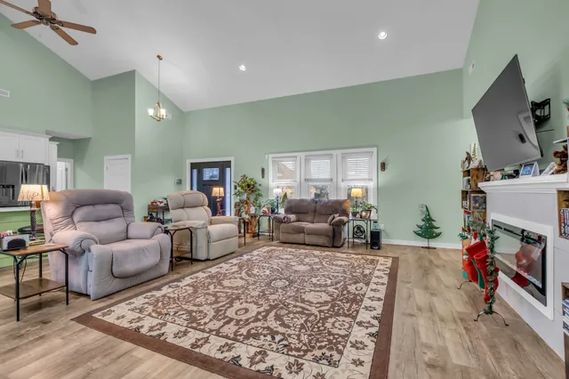 $649,000 | 140 Spencer Springs Drive, Gallatin, TN 37066