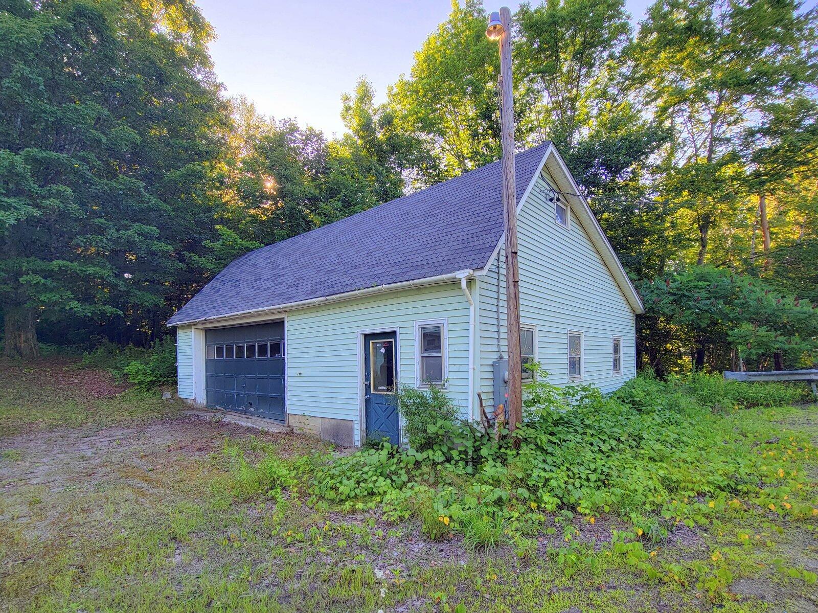 1068 Fairbanks Road Farmington, ME 04938 - Photo 4 of 56 Garage
