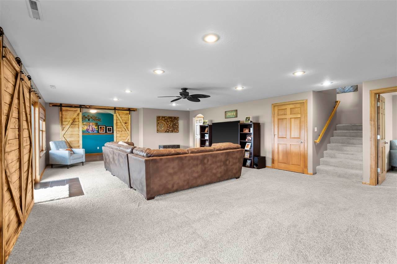 6703 Harrison Road Southwest Cedar Rapids, IA 52404 - Photo 28 of 55 Gallery Image 28