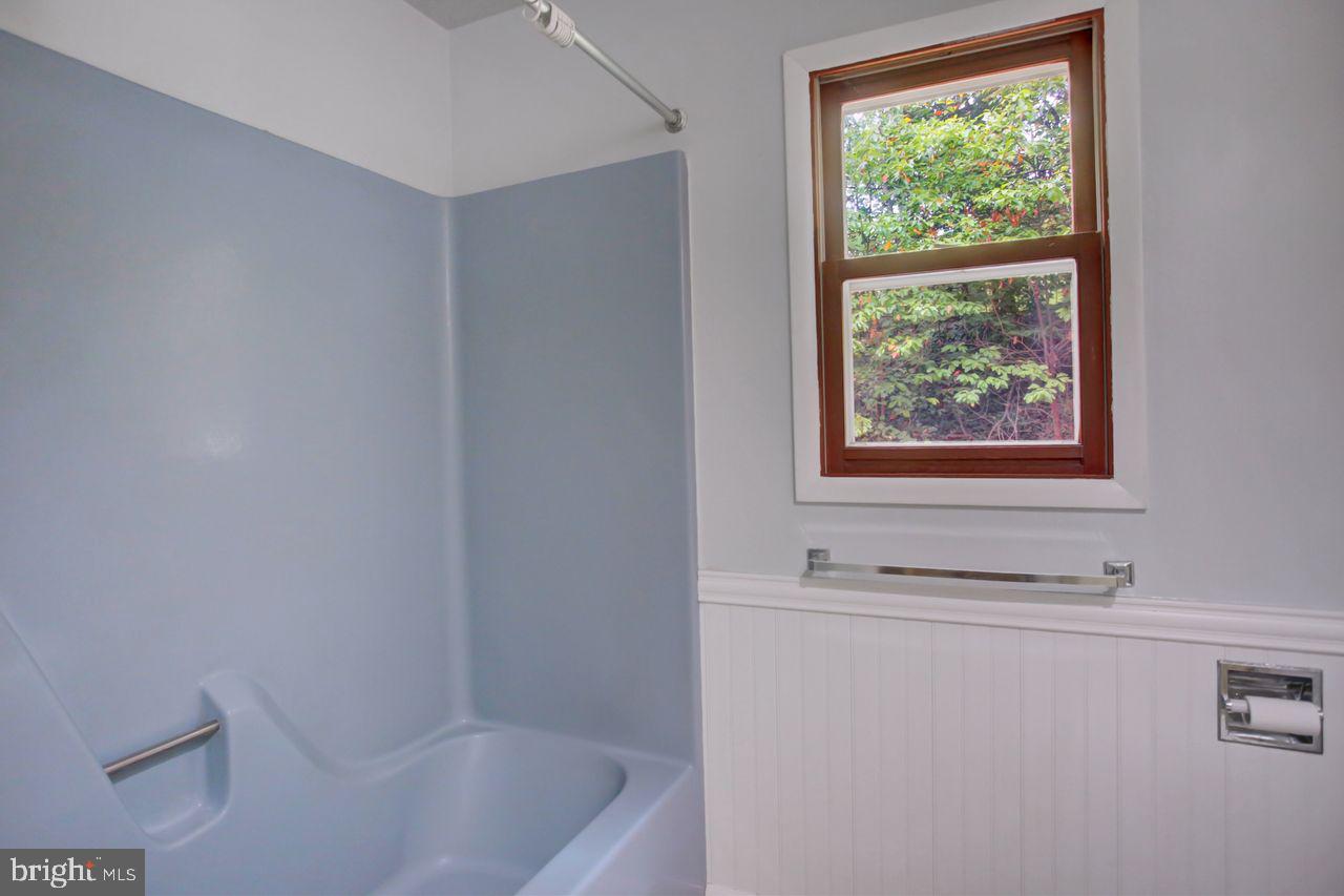 721 Narrows Road Biglerville, PA 17307 - Photo 19 of 40 a bathroom with a bathtub