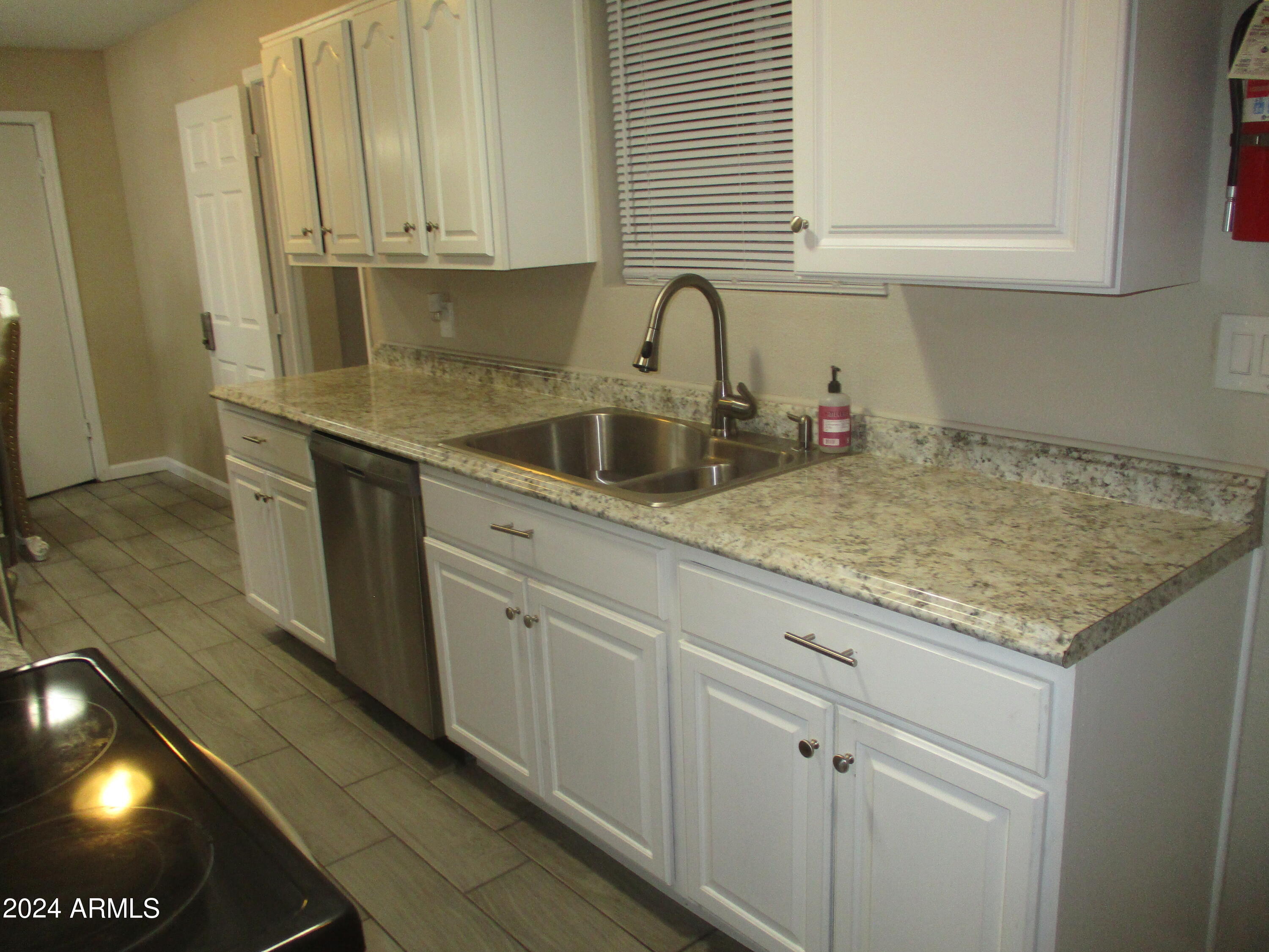 3615 West Rancho Drive Phoenix, AZ 85019 - Photo 7 of 20 IMG_4926