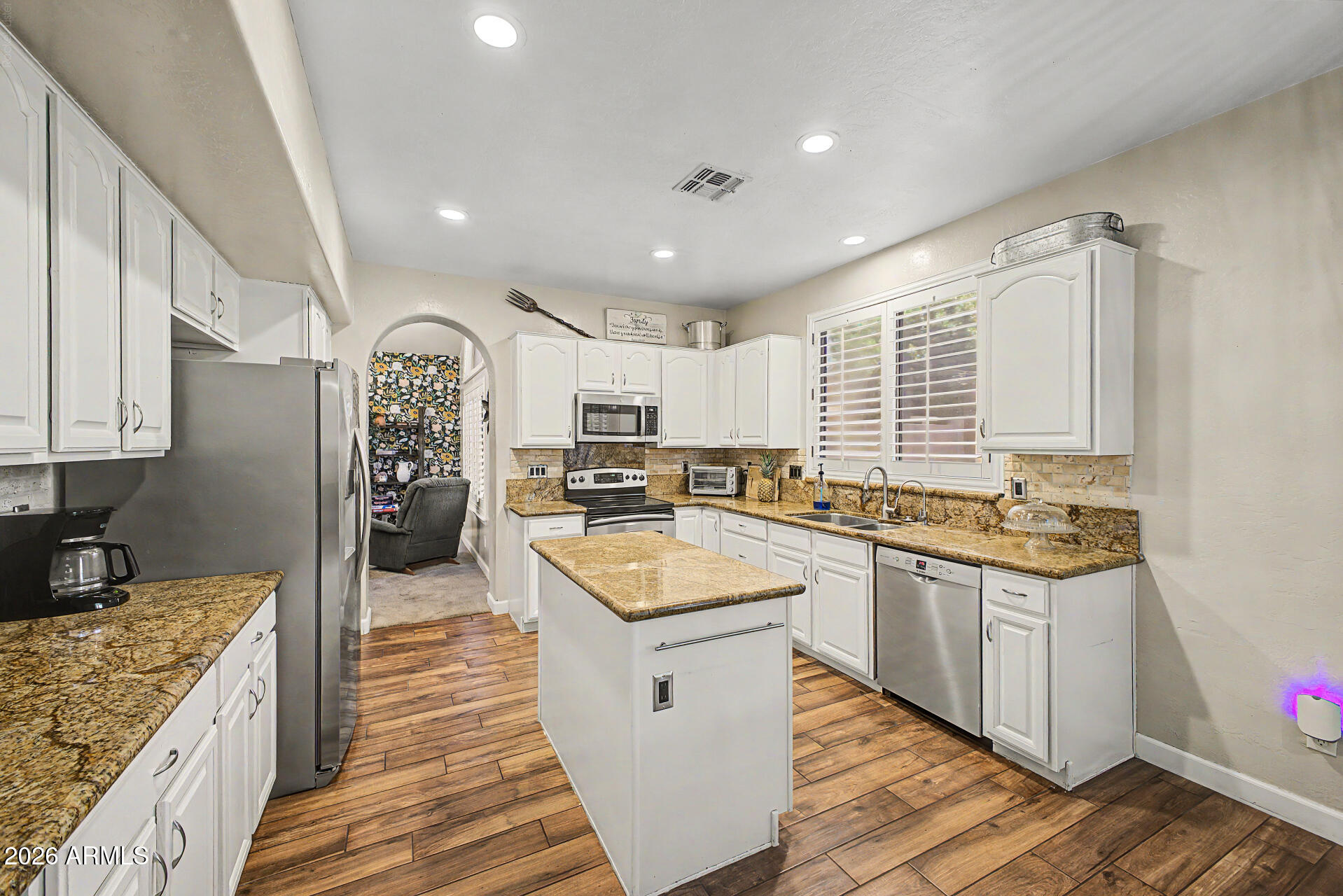 1843 East Appaloosa Road Gilbert, AZ 85296 - Photo 16 of 39 15 - Appaloosa