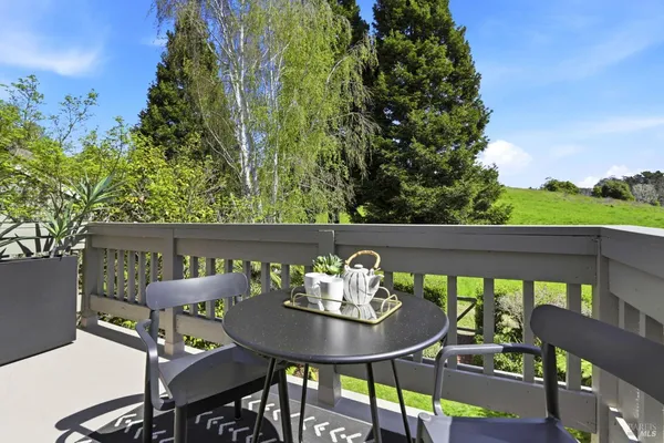 $1,275,000 | 8 Partridge Drive, San Rafael, CA 94901