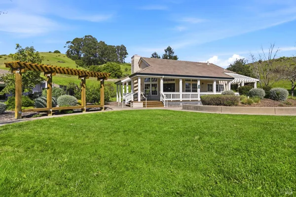 $1,275,000 | 8 Partridge Drive, San Rafael, CA 94901