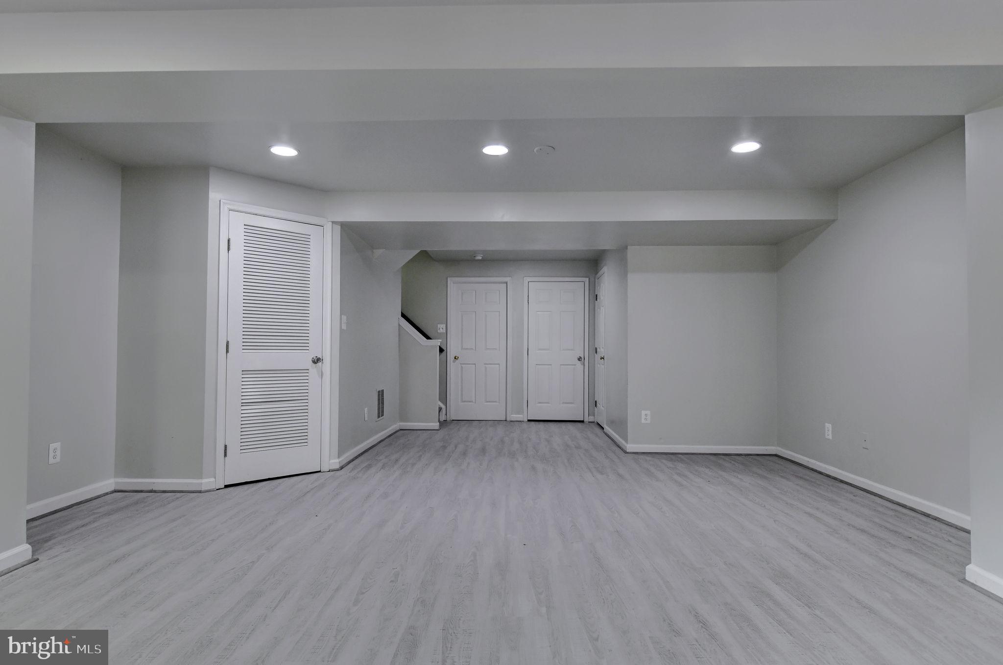 4013 Mammoth Cave Loop Dumfries, VA 22025 - Photo 31 of 38 a view of empty room