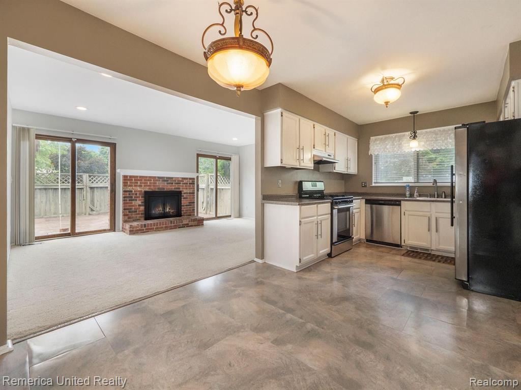 9001 Lilley Road Plymouth, MI 48170 - Photo 3 of 18 Gallery Image 3