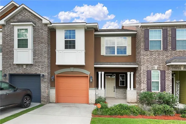 $2,150 | 203 Snowy Egret Court, Madisonville, LA 70447