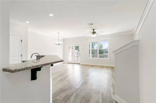 $2,150 | 203 Snowy Egret Court, Madisonville, LA 70447