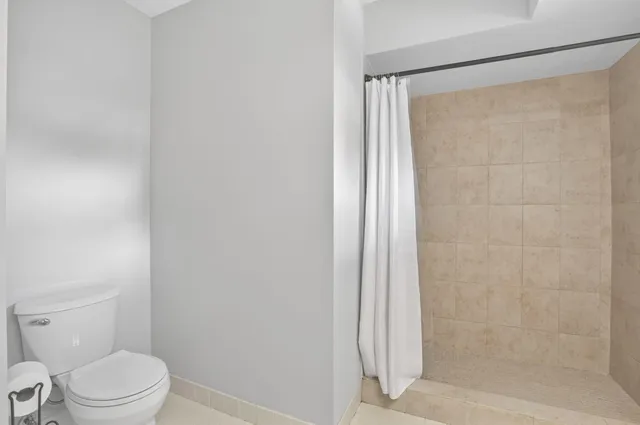 $849,000 | 28 Hickory Hill Road, Tequesta, FL 33469