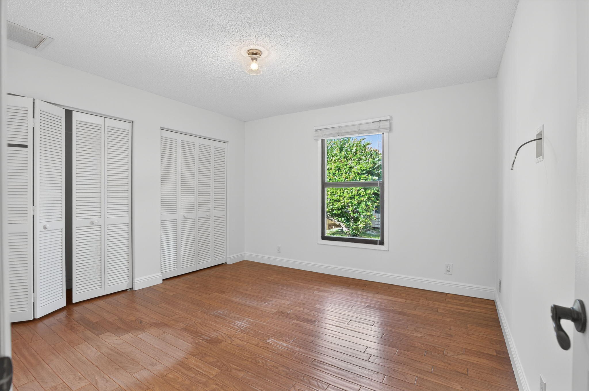 28 Hickory Hill Road Tequesta, FL 33469 - Photo 24 of 30 28 HH 3RD BR WITH CLOSETS 60-web-or-mls-