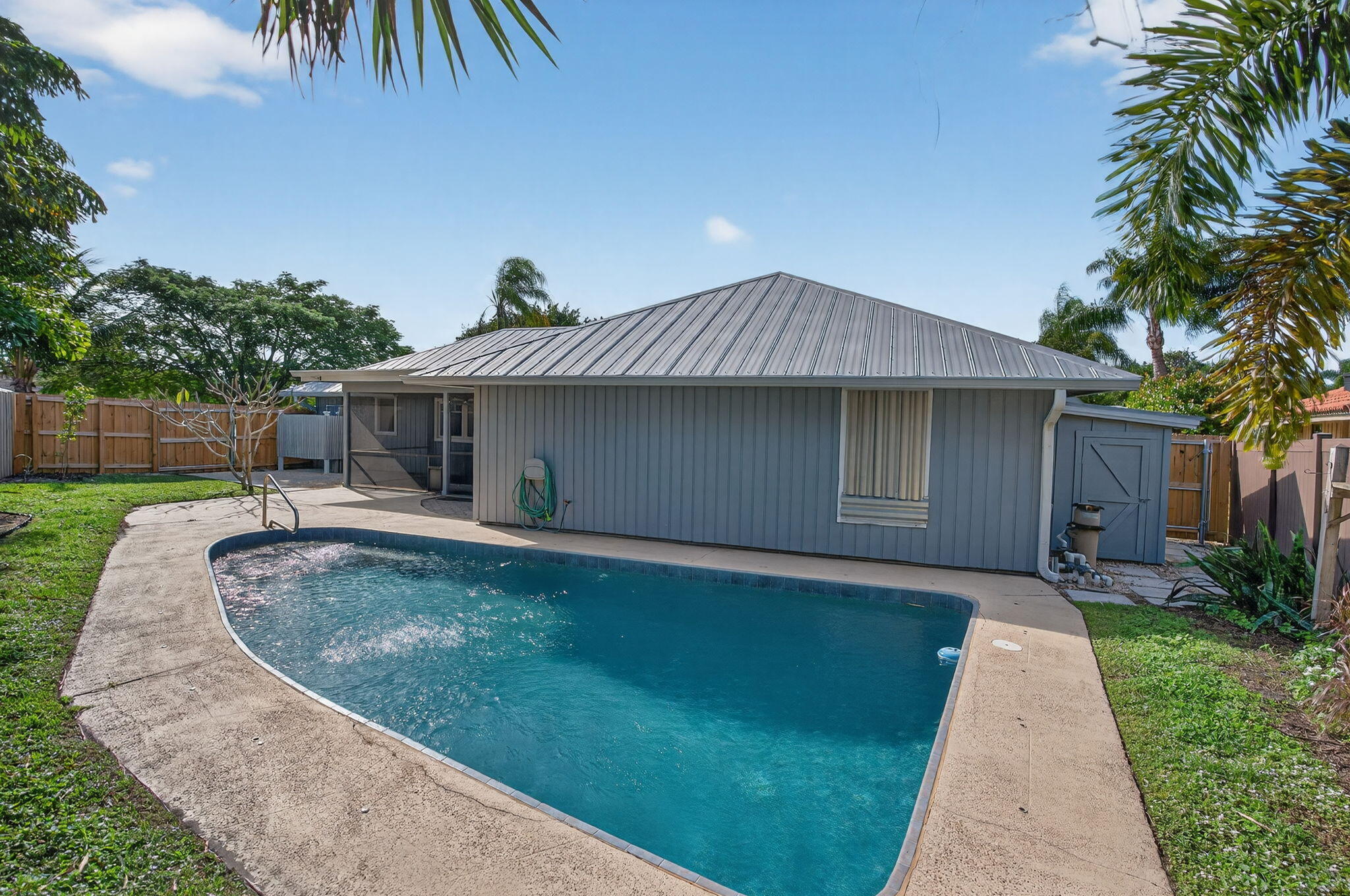 28 Hickory Hill Road Tequesta, FL 33469 - Photo 28 of 30 28 HH POOL VIEW BACKYARD 71-web-or-mls-_