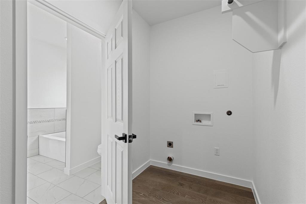 2061 Goodwyn Road Italy, TX 76651 - Photo 22 of 40 Gallery Image 22