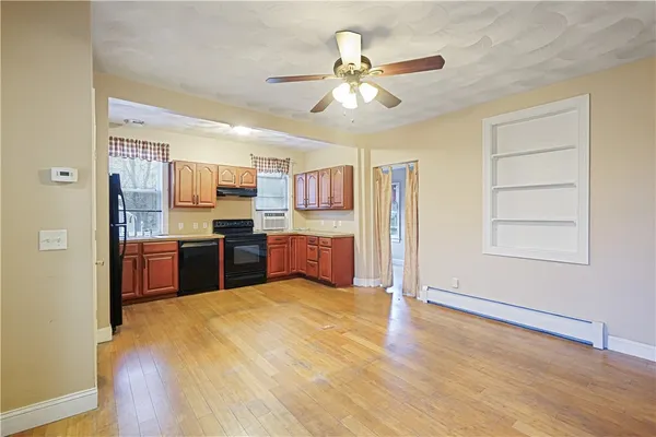 $850,000 | 18 South Main Street, Coventry, RI 02816